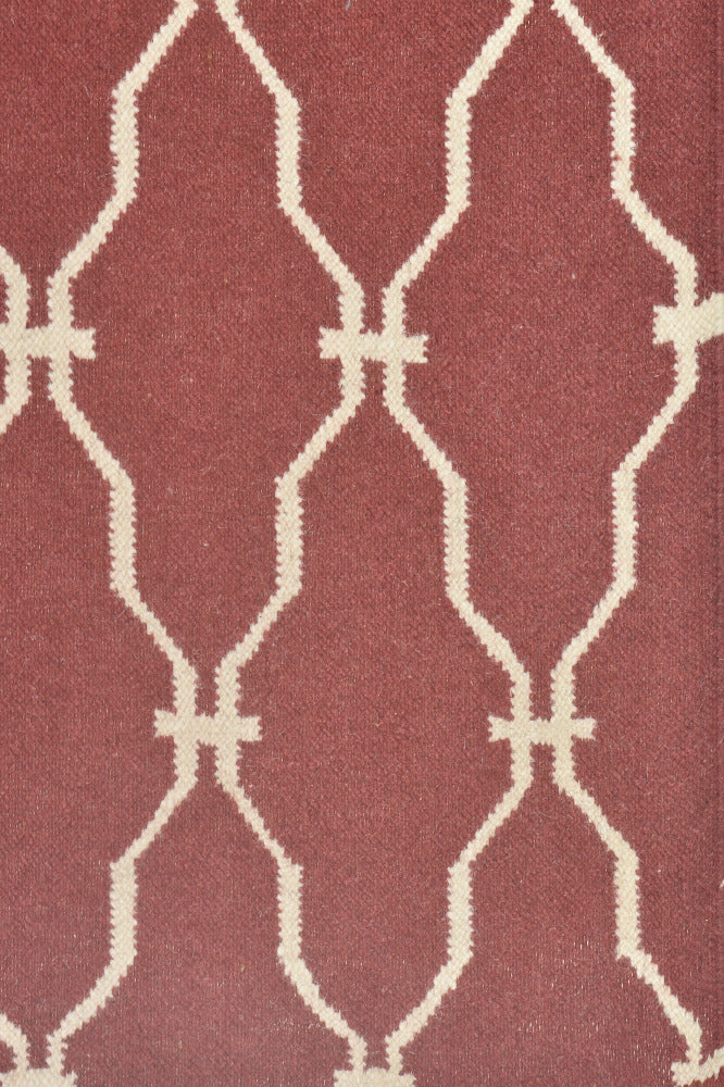 MAROON AND IVORY MOROCCAN HAND WOVEN DHURRIE