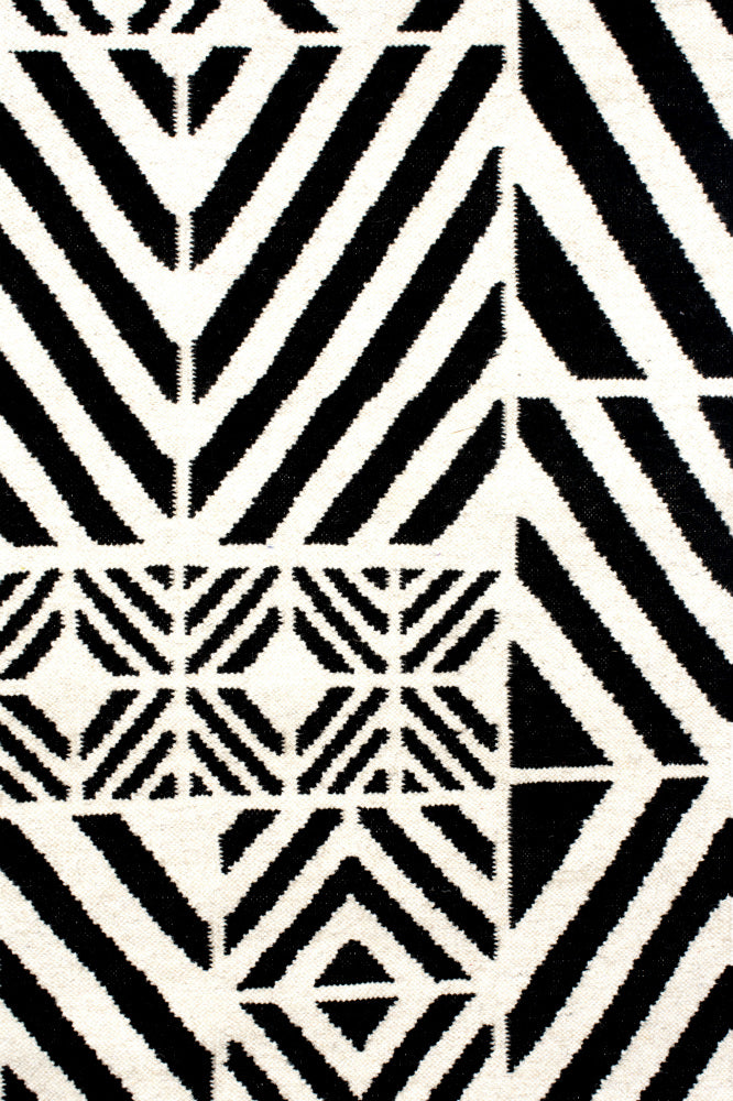 BLACK AND WHITE PATCHWORK HAND WOVEN KILIM DHURRIE