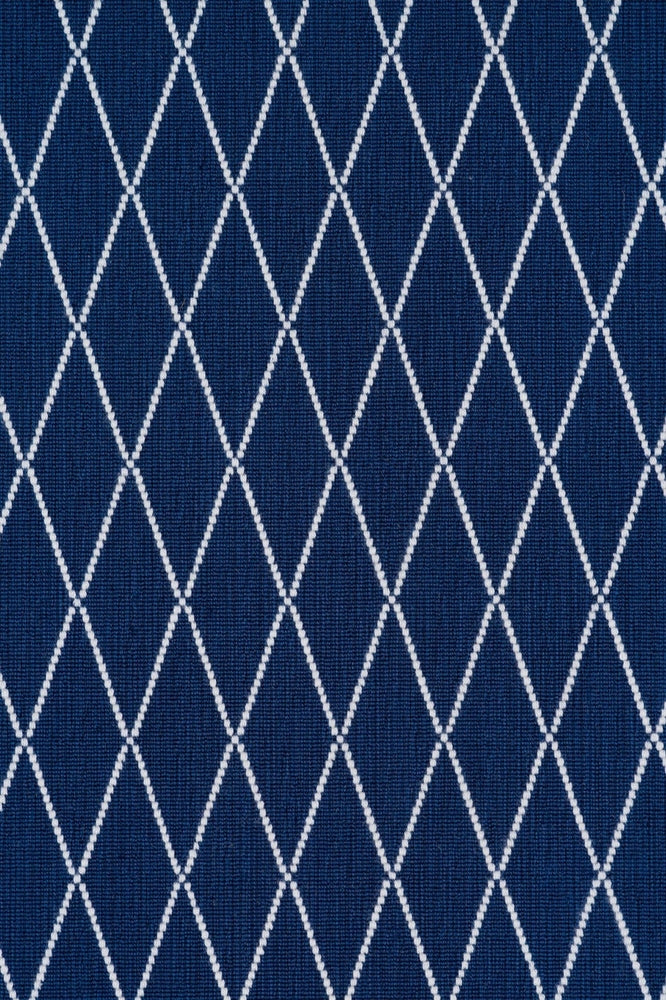 BLUE GEOMETRIC BROADLOOM CARPET