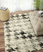 BLACK AND WHITE DIP DYED HAND TUFTED CARPET