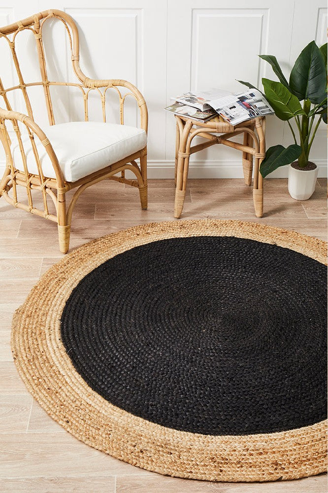 BLACK AND NATURAL ROUND JUTE HAND WOVEN DHURRIE
