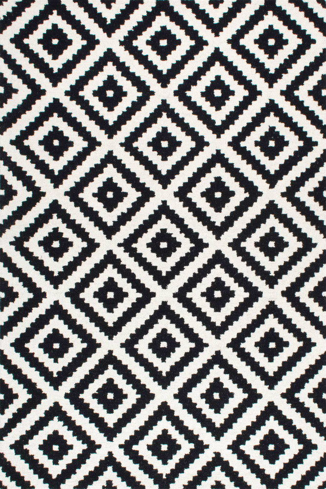 BLACK AND WHITE GEOMETRIC HAND TUFTED CARPET