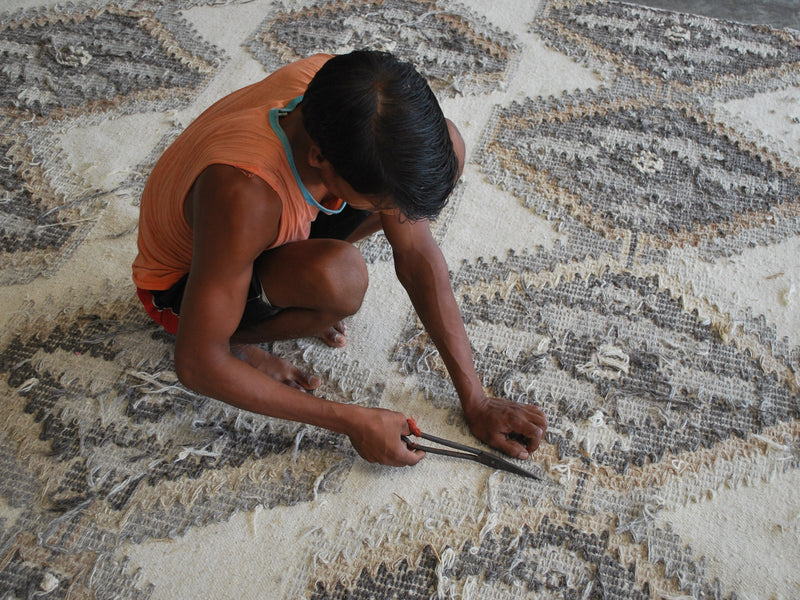 Handmade Carpets vs Machine-Made Carpets