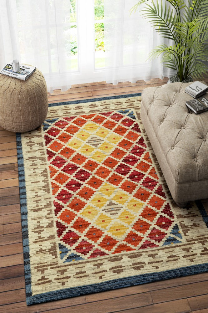 BEIGE MULTICOLOR HAND WOVEN KILIM DHURRIE