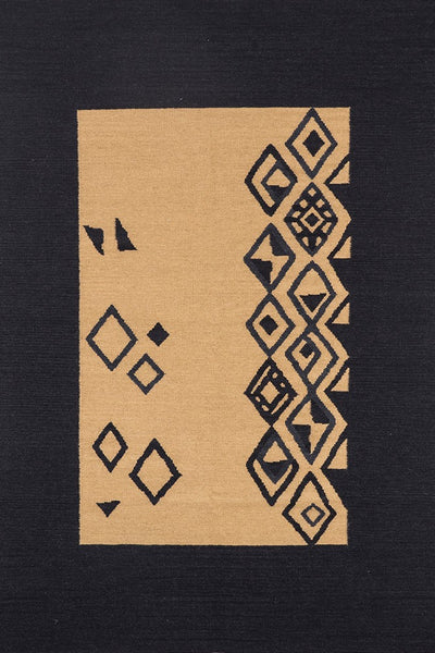 BLACK AND BEIGE NOMADIC HAND WOVEN DHURRIE