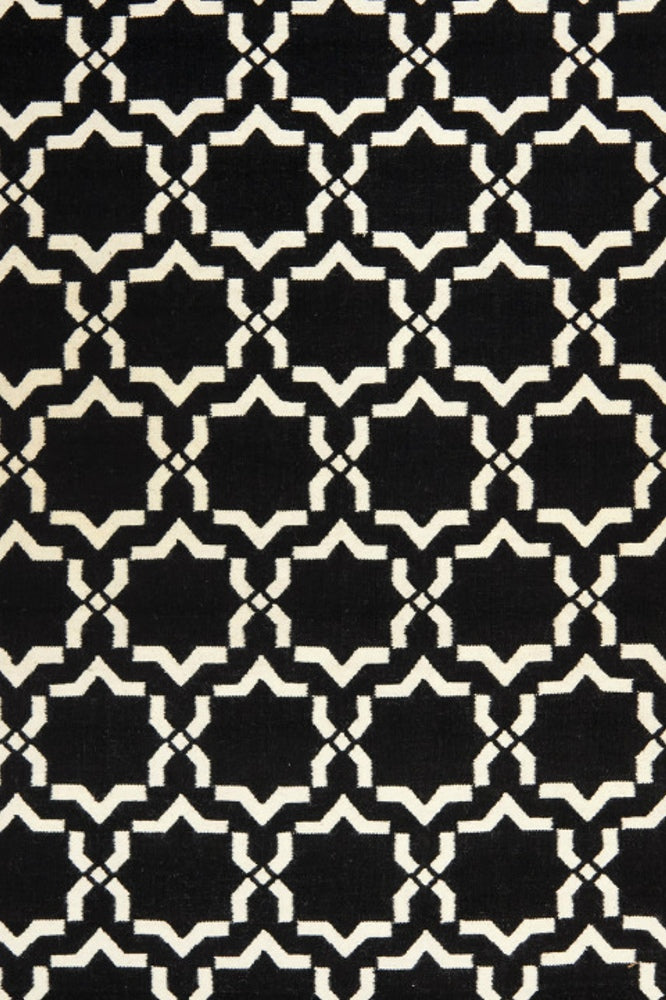 BLACK AND IVORY GEOMETRIC HAND WOVEN DHURRIE by Imperial Knots - Image 2
