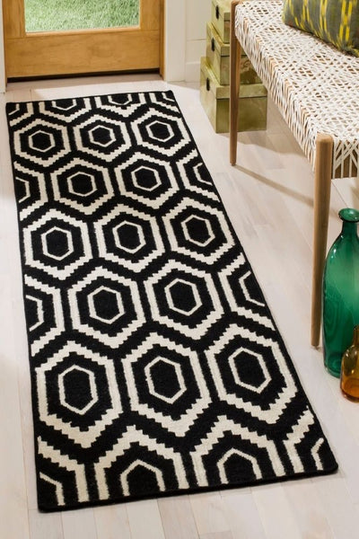 BLACK AND IVORY DIAMOND HAND WOVEN DHURRIE RUNNER