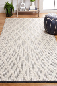 IVORY AND BLACK GEOMETRIC KILIM HAND WOVEN DHURRIE by Imperial Knots - Image 2