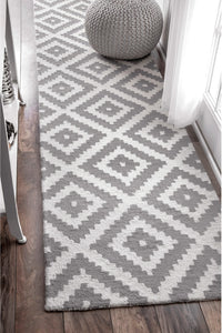 GREY AND WHITE GEOMETRIC HAND TUFTED RUNNER CARPET by Imperial Knots - Image 2