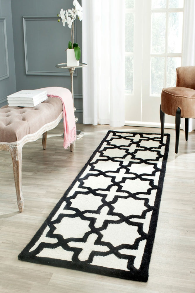 BLACK AND WHITE GEOMETRIC HAND TUFTED RUNNER