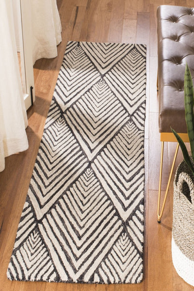 BLACK AND WHITE GEOMETRIC HAND TUFTED RUNNER