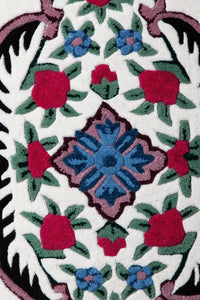 IVORY MULTICOLOR MEDALLION HAND TUFTED CARPET by Imperial Knots - Image 3