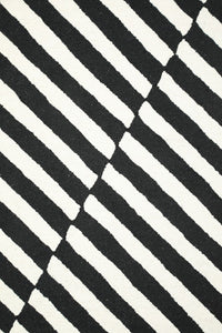 BLACK AND WHITE GEOMETRIC HAND TUFTED CARPET by Imperial Knots - Image 3