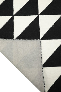 BLACK AND WHITE GEOMETRIC HAND TUFTED CARPET by Imperial Knots - Image 4