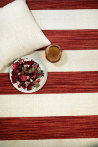 IVORY RED STRIPES HAND WOVEN DHURRIE CLOSEUP