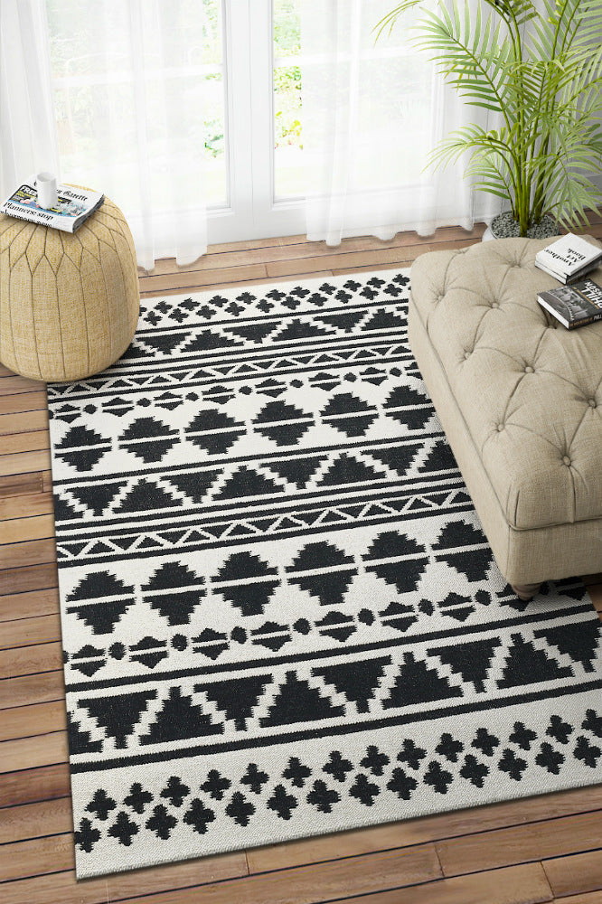 BLACK AND WHITE TRIBAL HAND WOVEN DHURRIE
