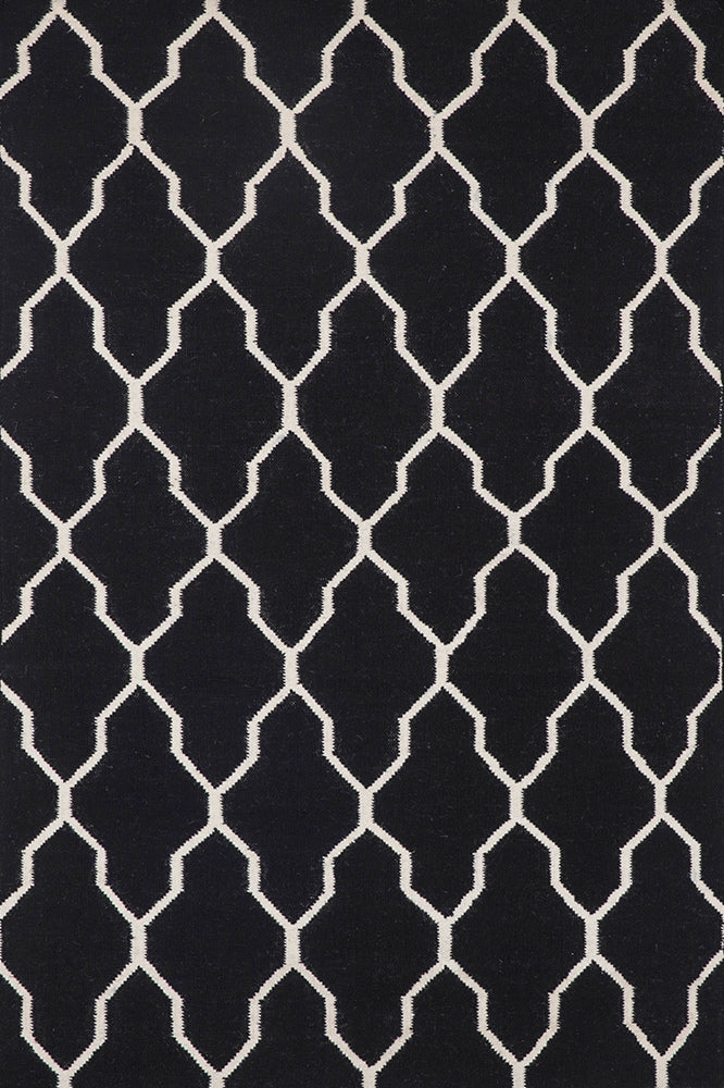 BLACK AND IVORY MOROCCAN HAND WOVEN DHURRIE