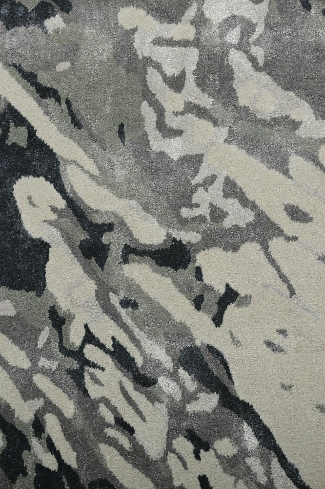GREY ABSTRACT HAND TUFTED CARPET