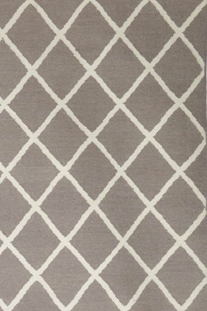 GREY AND IVORY DIAMOND HAND WOVEN DHURRIE