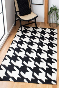 BLACK AND WHITE HOUNDSTOOTH HAND WOVEN DHURRIE by Imperial Knots - Image 2