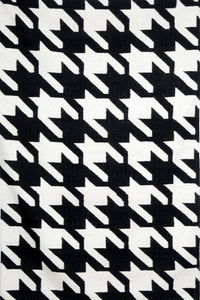 Black and white houndstooth hand woven dhurrie wool hand-woven rug for bedroom