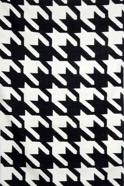 BLACK AND WHITE HOUNDSTOOTH HAND WOVEN DHURRIE