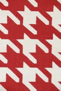 RED IVORY HOUNDSTOOTH HAND WOVEN DHURRIE by Imperial Knots - Image 2