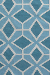 BLUE AND IVORY TRELLIS HAND WOVEN DHURRIE by Imperial Knots - Image 2