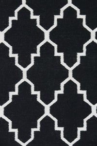 BLACK AND WHITE MOROCCAN HAND WOVEN DHURRIE by Imperial Knots - Image 2