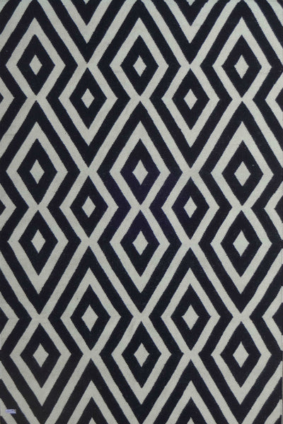 BLACK AND IVORY GEOMETRIC HAND WOVEN DHURRIE