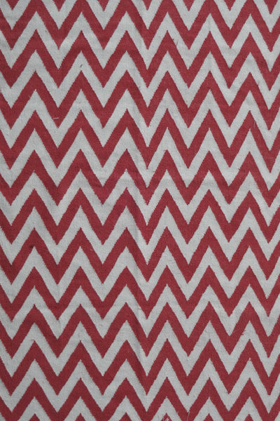 RED AND IVORY CHEVRON HAND WOVEN DHURRIE