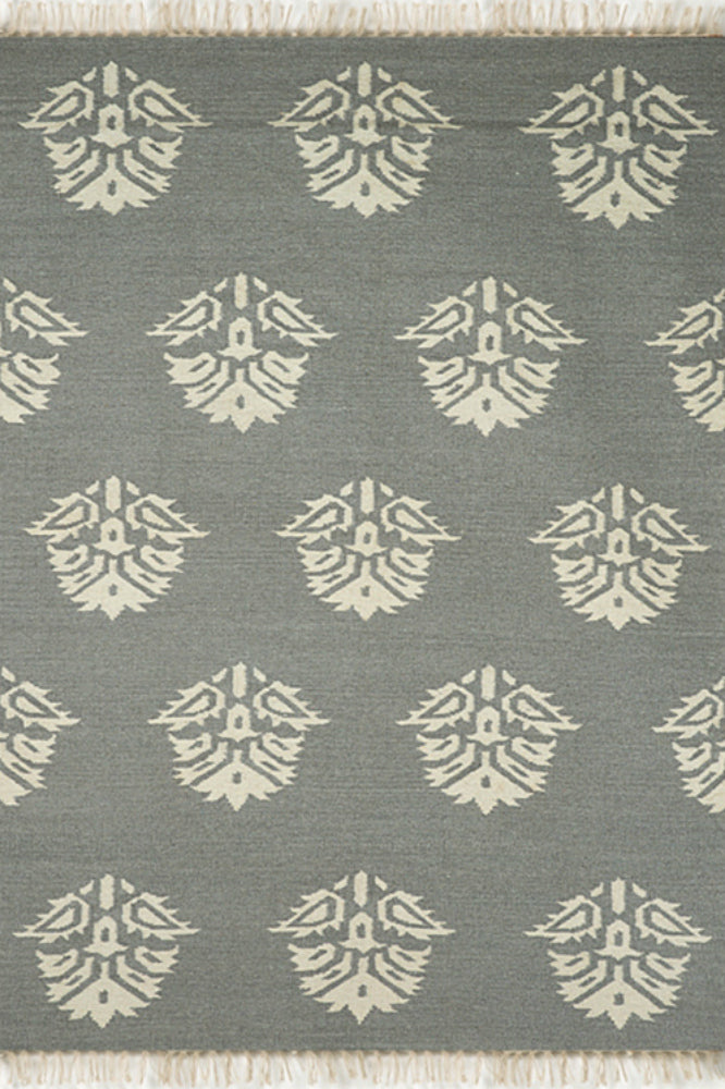 GREY IVORY PAISLEY HAND WOVEN DHURRIE