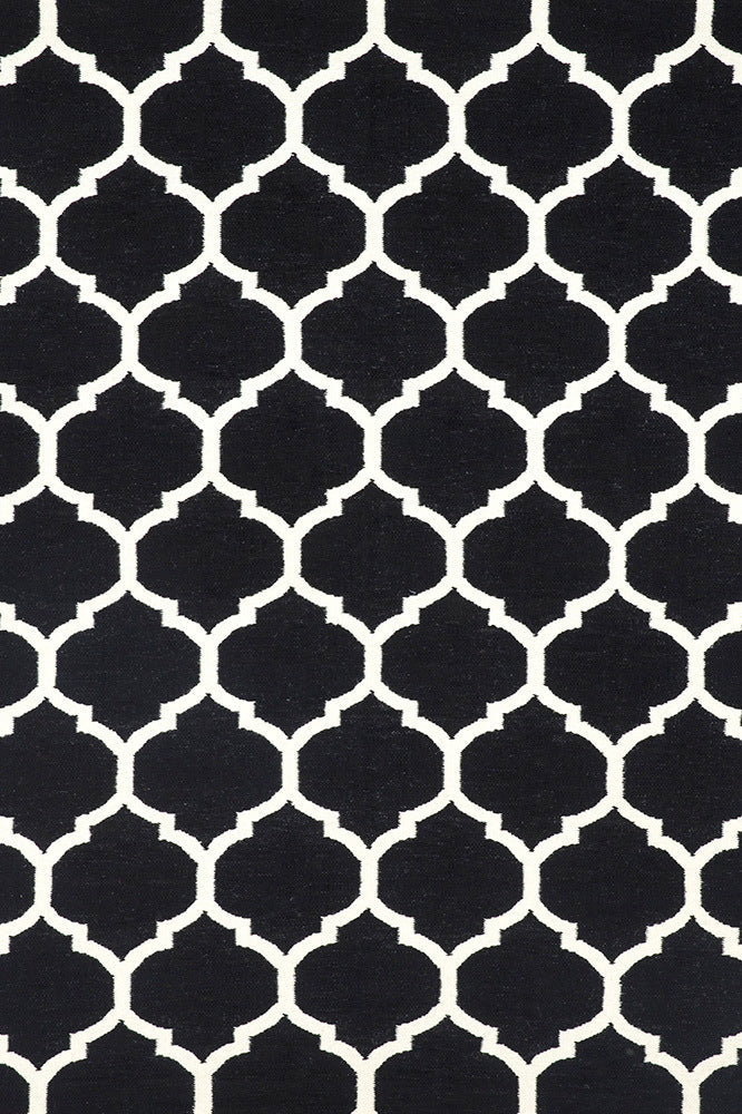 BLACK AND WHITE MOROCCAN HAND WOVEN DHURRIE