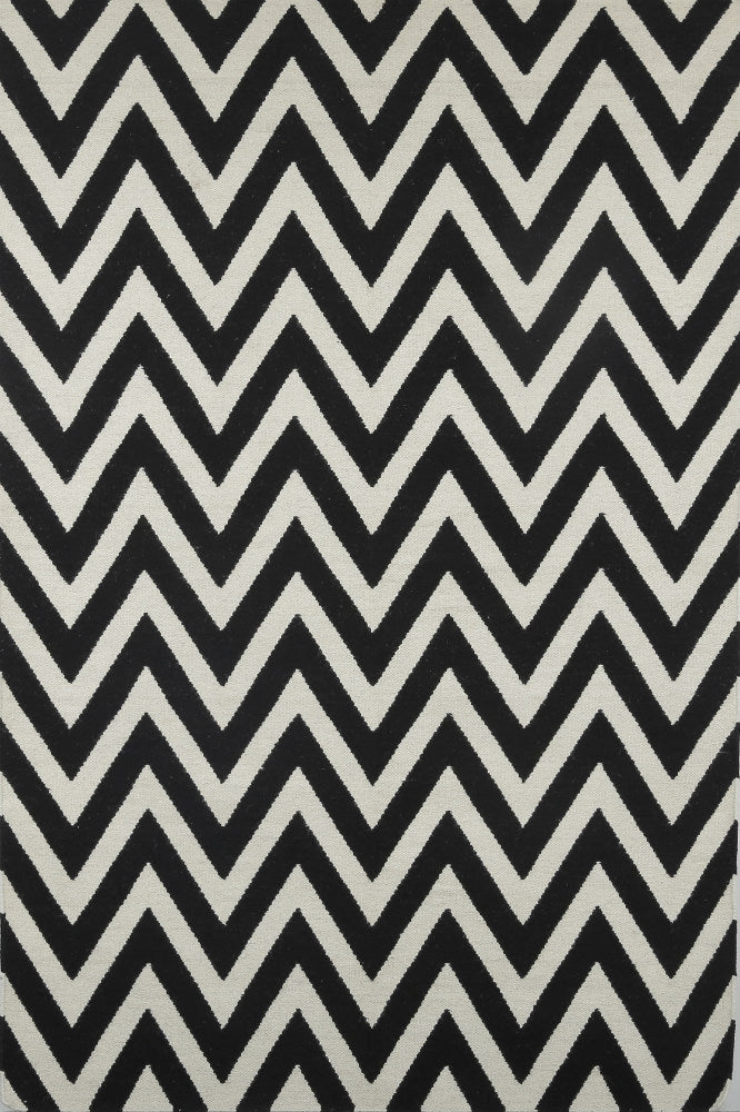 BLACK IVORY CHEVRON HAND WOVEN DHURRIE