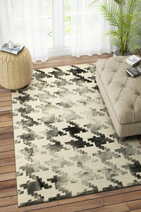 BLACK AND WHITE DIP DYED HAND TUFTED CARPET by Imperial Knots - Image 2