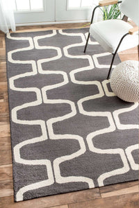 GREY GEOMETRIC HAND TUFTED CARPET by Imperial Knots - Image 2