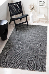 IVORY AND BLACK KILIM HAND WOVEN DHURRIE by Imperial Knots - Image 2