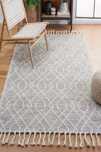 IVORY AND BLACK KILIM HAND WOVEN DHURRIE by Imperial Knots - Image 2