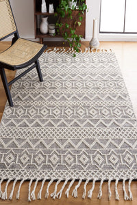 IVORY AND BLACK KILIM HAND WOVEN DHURRIE by Imperial Knots - Image 2