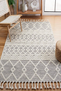IVORY AND BLACK KILIM HAND WOVEN DHURRIE by Imperial Knots - Image 2