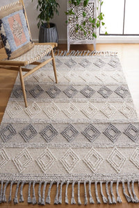 IVORY AND GREY KILIM HAND WOVEN DHURRIE by Imperial Knots - Image 2