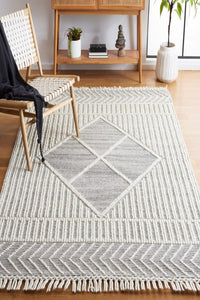 IVORY AND BLACK KILIM HAND WOVEN DHURRIE by Imperial Knots - Image 2