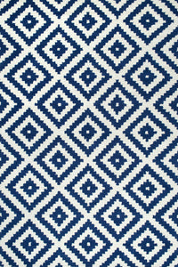 BLUE AND WHITE GEOMETRIC HAND TUFTED CARPET by Imperial Knots - Image 1