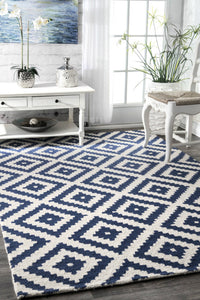 BLUE AND WHITE GEOMETRIC HAND TUFTED CARPET by Imperial Knots - Image 2