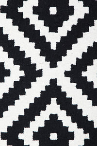 BLACK AND WHITE GEOMETRIC HAND TUFTED CARPET by Imperial Knots - Image 3
